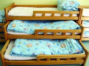 孩子长得快,幼儿园的床能否跟着长?